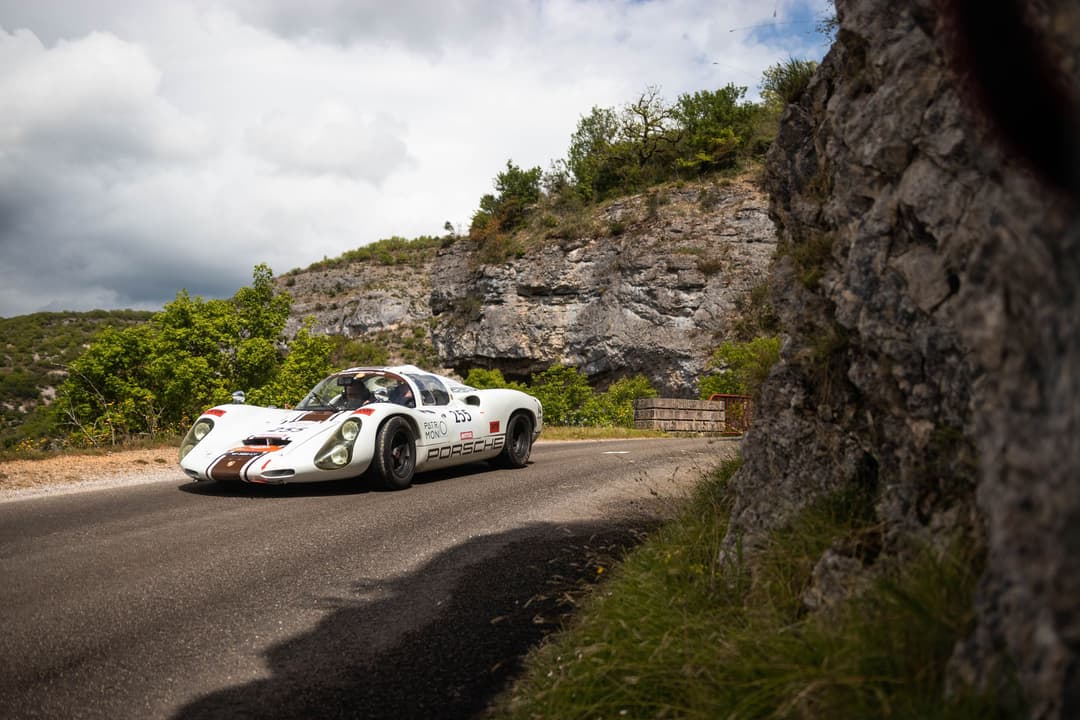 Porsche 910